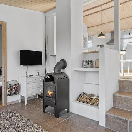 Vakantiehuis In With Kitchen