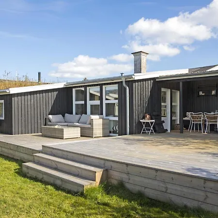 Vakantiehuis In With Kitchen